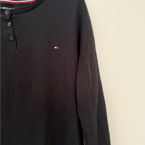 Tommy Hilfiger Black Long Sleeve Tee - Picture 2 of 5
